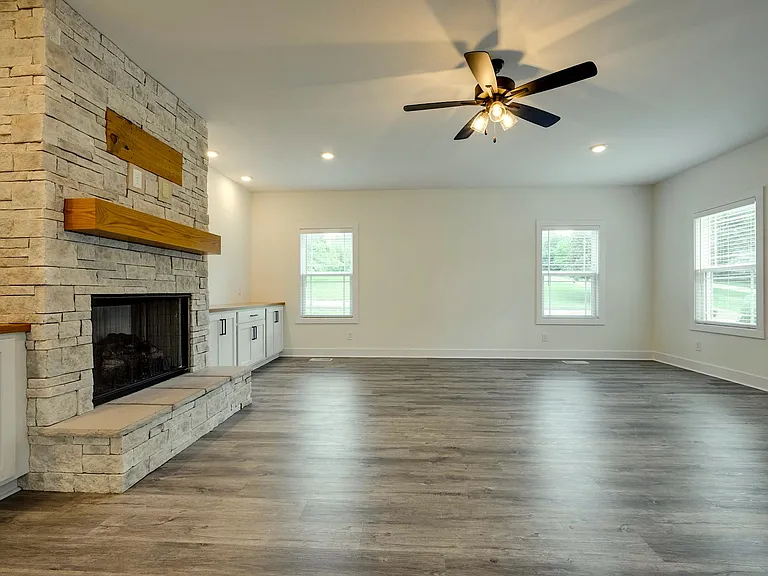 420 Stonemeadow Rd — Photo 20