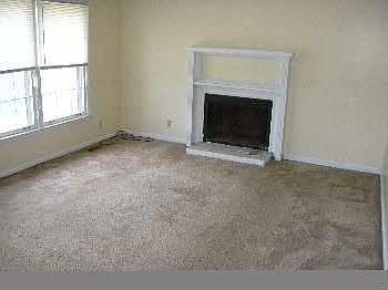 2nd image of 609 Farmington Bnd