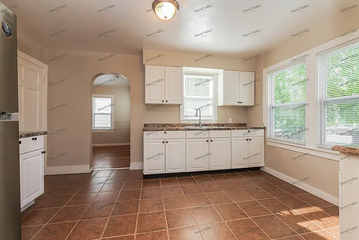 1350 Ohmer Ave — Photo 9
