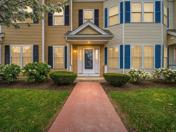 215 Harvard St #13, Medford, MA 02155