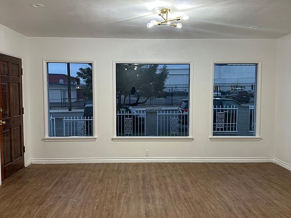 5th image of 1439 W 108th St