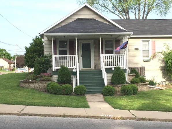 1017 Pulaski St, Peru, IL 61354