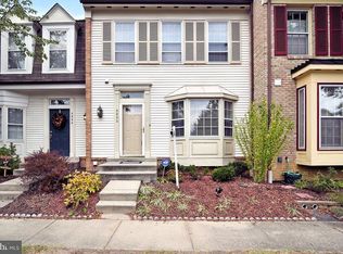 5892 Parenham Way, Alexandria, VA 22310