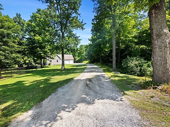 2nd image of 9 George Hill Rd