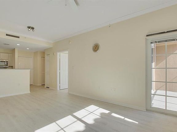 4th image of 1801 N Flagler Dr APT 927