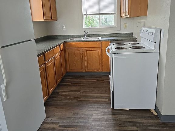 2nd image of 862-866 N 5th St #862-3