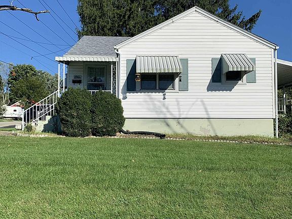 4th image of 1800 W Main St