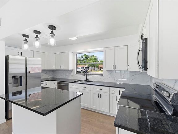 4th image of 7457 Galloway Rd