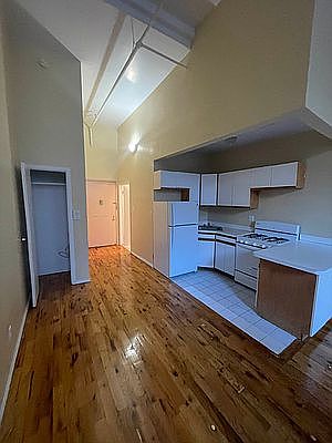 2nd image of 6002 Fieldston Rd #2B
