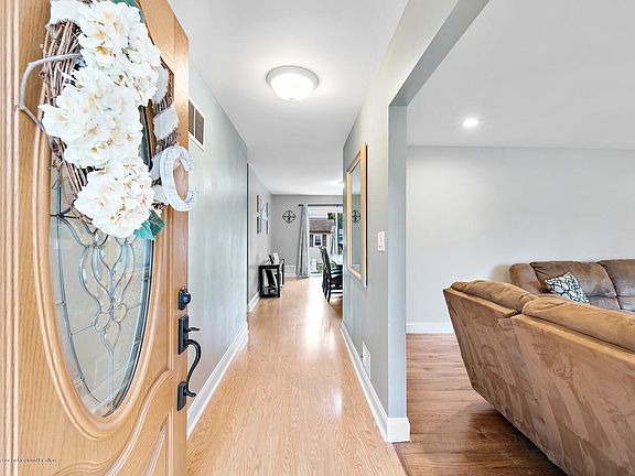 4th image of 714 Harvey Ave