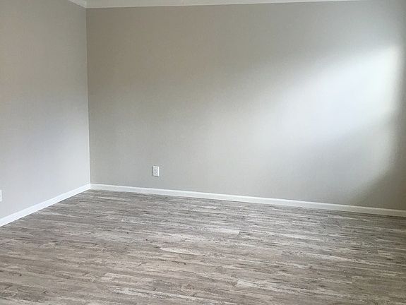 5th image of 5021 Coquina Crossing Dr