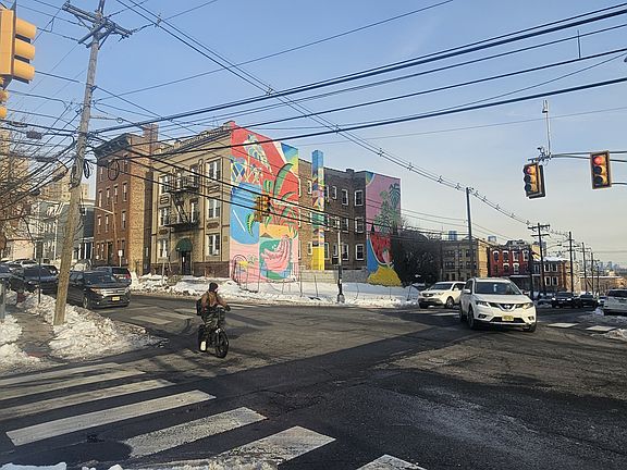 5th image of 154 Fairmount Ave Floor 2