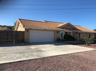 6821 Oak Hill Rd, Oak Hills, CA 92344