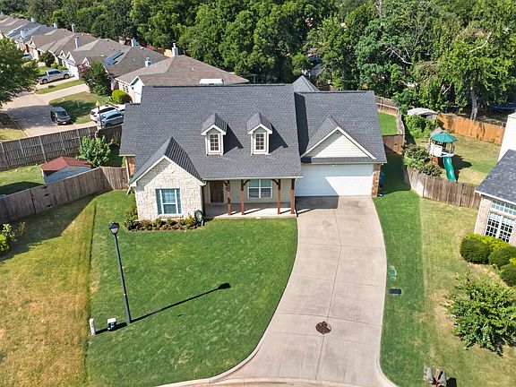 4th image of 510 Mattie Ln