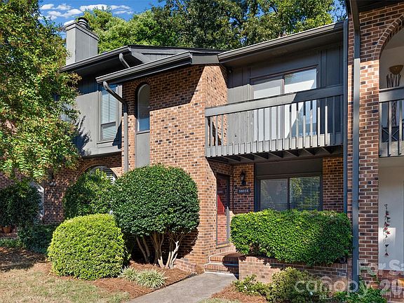2nd image of 5803 Sharon Rd APT E