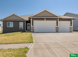 2978 Ravae Ln, Blair, NE 68008