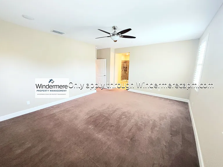 1563 Parkside Way — Photo 10