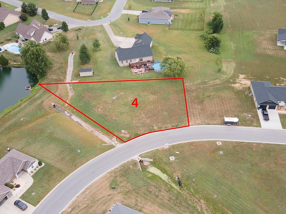 2nd image of 1807 Roye Ln