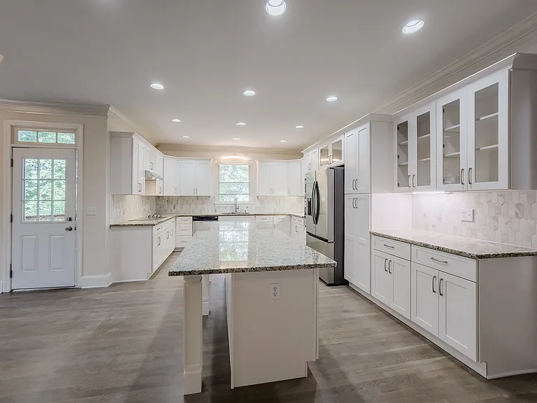 7335 Craigleith Dr — Photo 36