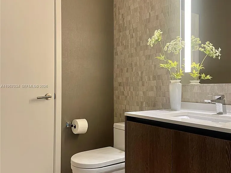 88 SW 7th St #2404 — Photo 15