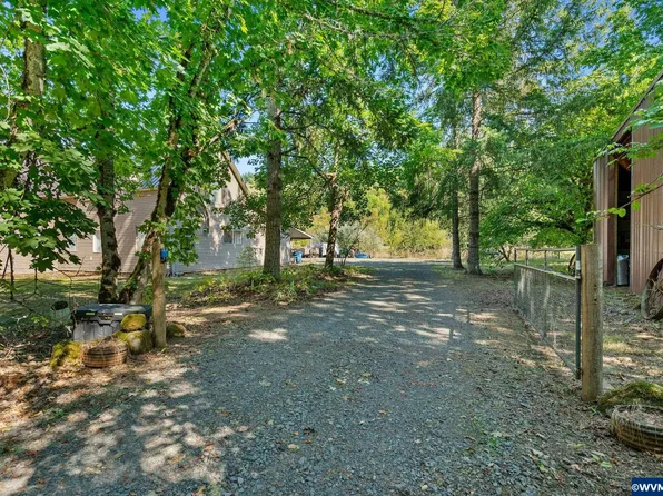 19837 Abiqua Rd NE, Scotts Mills, OR 97375