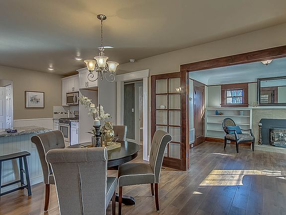 4th image of 216 N Hutchins St