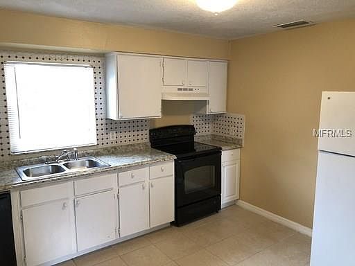 2nd image of 1905 Park Manor Dr