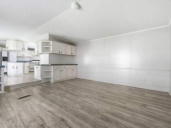 4th image of 113 Terrys Park Dr #113