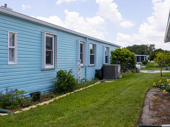 4th image of 8490 Juneberry Court