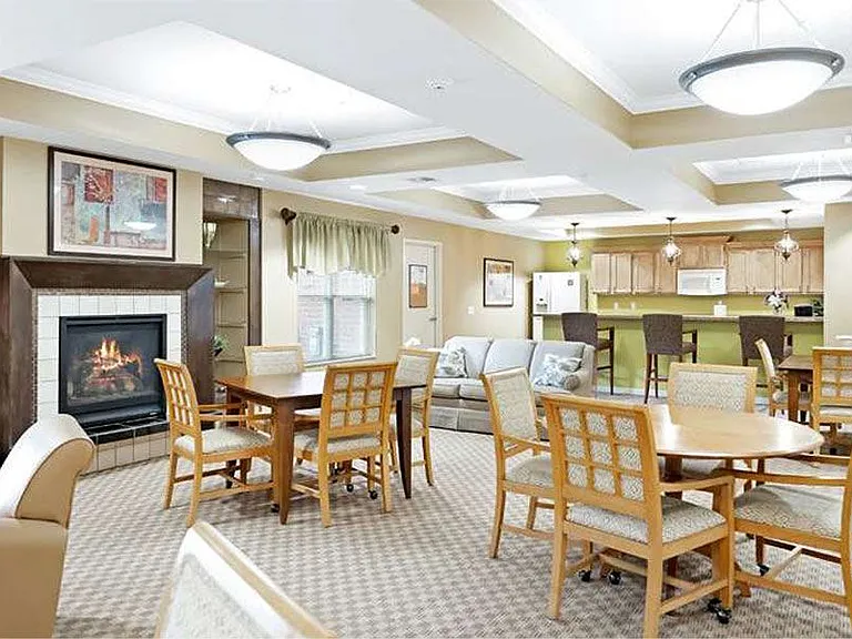 RESERVE AT LAKEVIEW — Photo 3