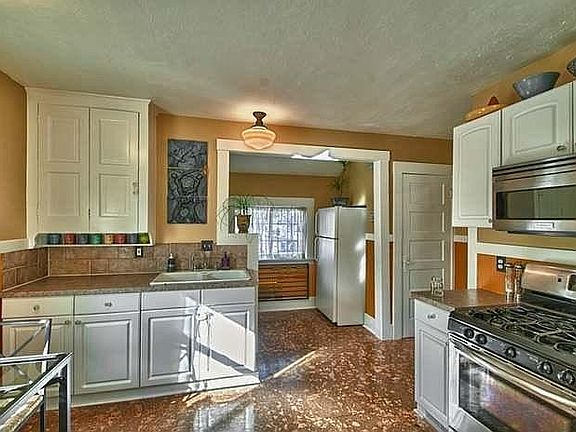 3rd image of 2711 N 10th St