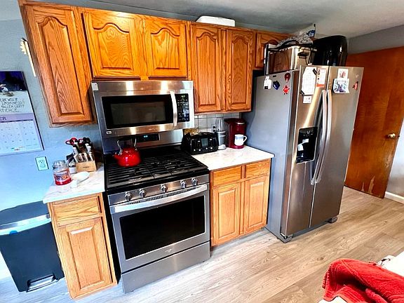 4th image of 615 Zimmer Ave