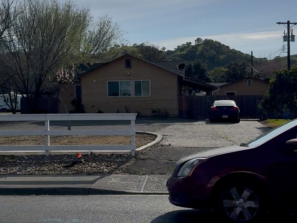 1st image of 1388 Alamo Dr