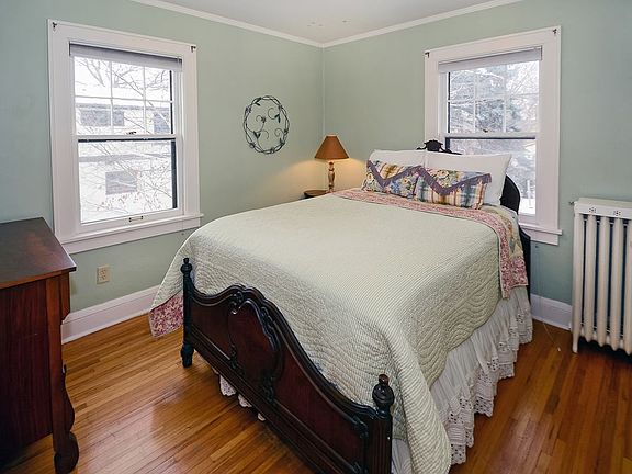 4th image of 1835 Palace Ave