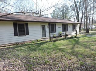 4100 Baptist Camp Rd, Carterville, IL 62918