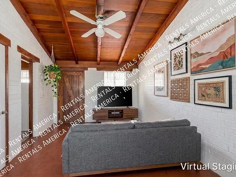 947 N Alvernon Way #7 — Photo 3