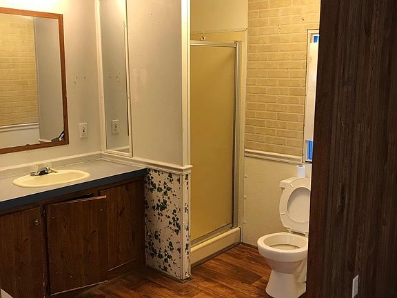 5th image of 211 Penny Ln #11