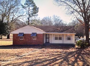 2105 Grovehaven Dr, Memphis, TN 38116