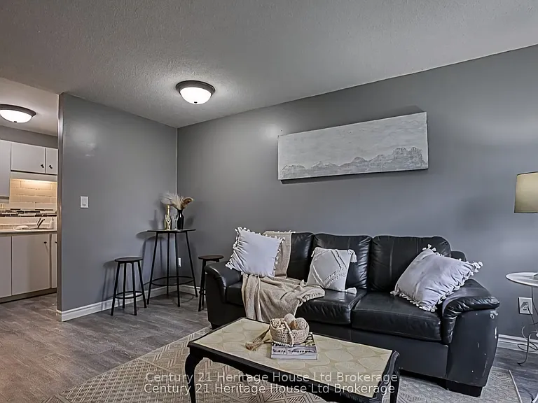 64 Hiawatha Rd #13 — Photo 7