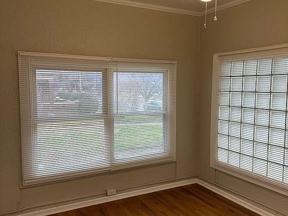 4th image of 607 E Ormsby Ave #3
