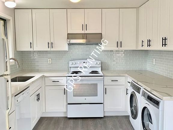 3rd image of 2616 204th St SW #A