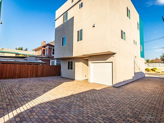 5th image of 1243 S Catalina St #5