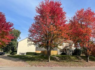 1115 Cooper Dr, Lexington, KY 40502