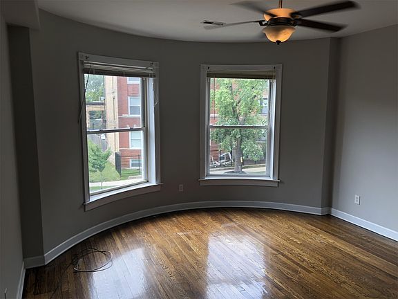 5th image of 4015 S Calumet Ave APT 2S