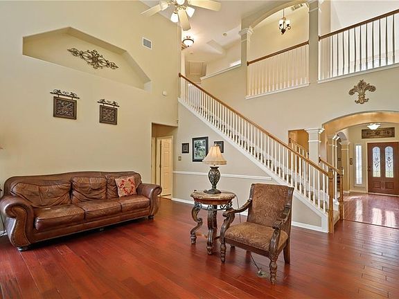 5th image of 3724 Harvey Penick Dr
