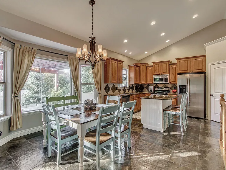 13866 S Markham Peak Cir — Photo 5