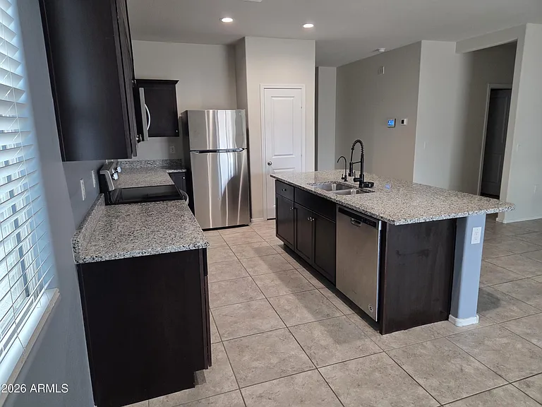 24673 N Alfalfa Dr — Photo 6