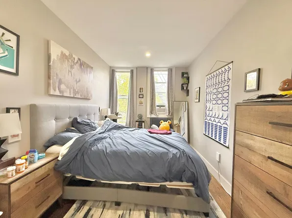 147 Bleecker Street image 1 of 8