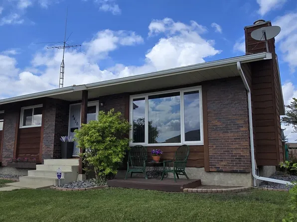 4410 56a Ave, Vegreville, AB T9C 1E2