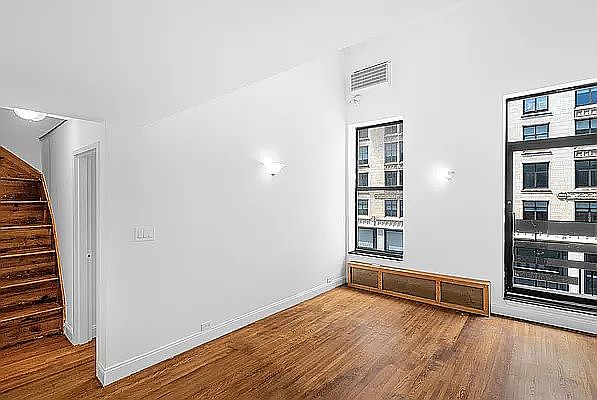 1st image of 455 Park Ave S APT 404